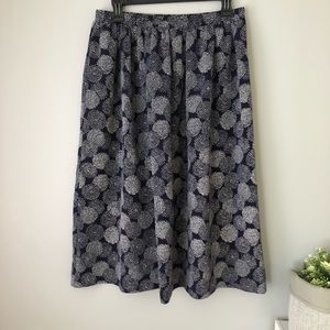 Navy StarBurst Midi Skirt l Large